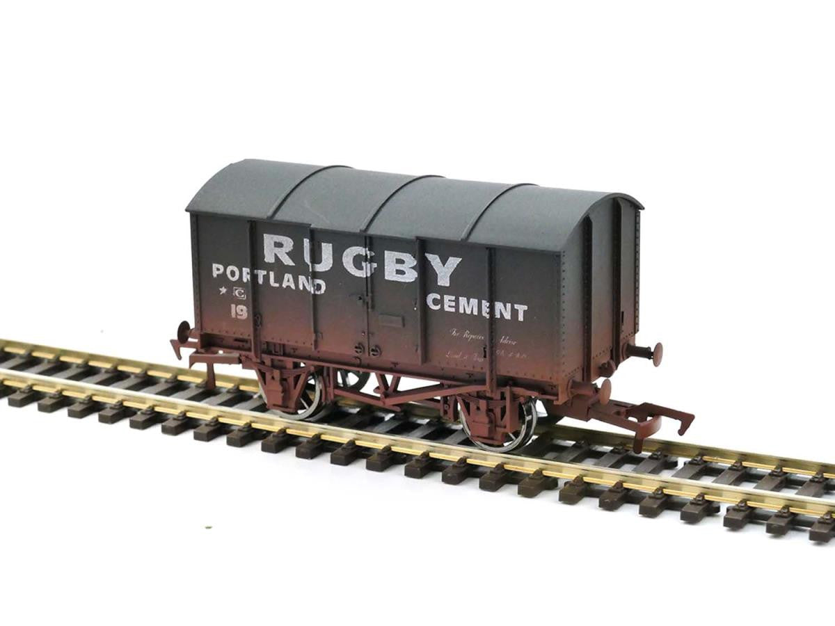 Dapol 4F-013-178 Gunpowder Van Rugby Cement 19 - Weathered - Chester Model Centre