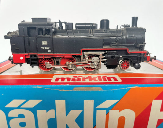 Marklin 3-Rail 3095 DB Steam Locomotive 74701