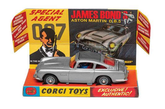 Corgi RT26101S James Bond - Aston Martin DB5 Silver Version