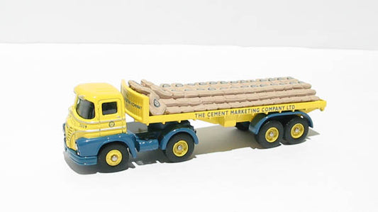 Lledo Collectibles DG175000 Scammell Handyman Flatbed Trailer & Cement Bag Load Blue Circle Cement