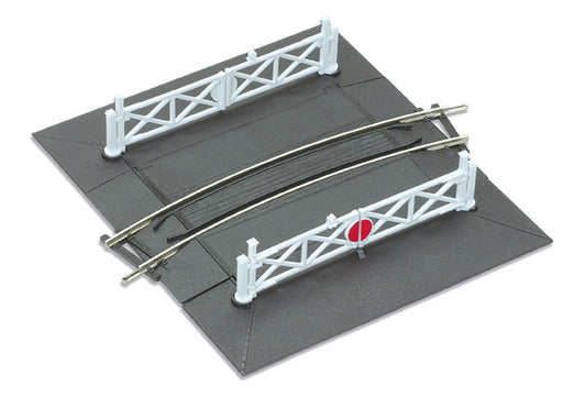 Curved (No.1 Rad.) Level Crossing  complete with 2 ramps & 4 gates - Chester Model Centre